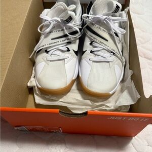 Nike react hyperset volleyball shoes